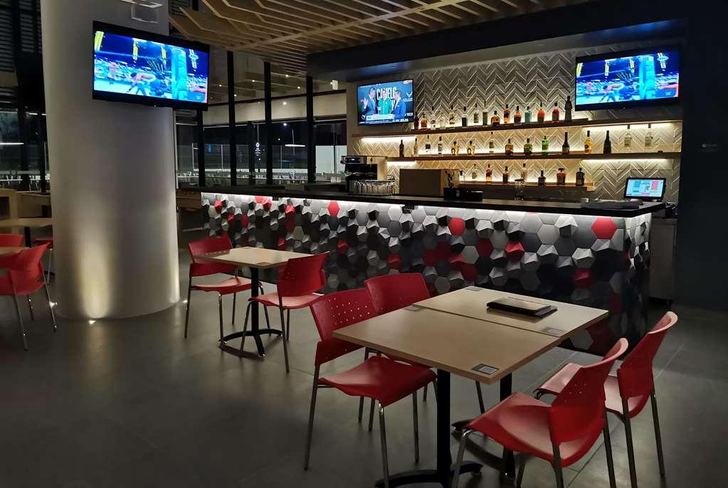 Ramada Encore By Wyndham Monterrey Apodaca Zona Aeropuerto Restaurant photo