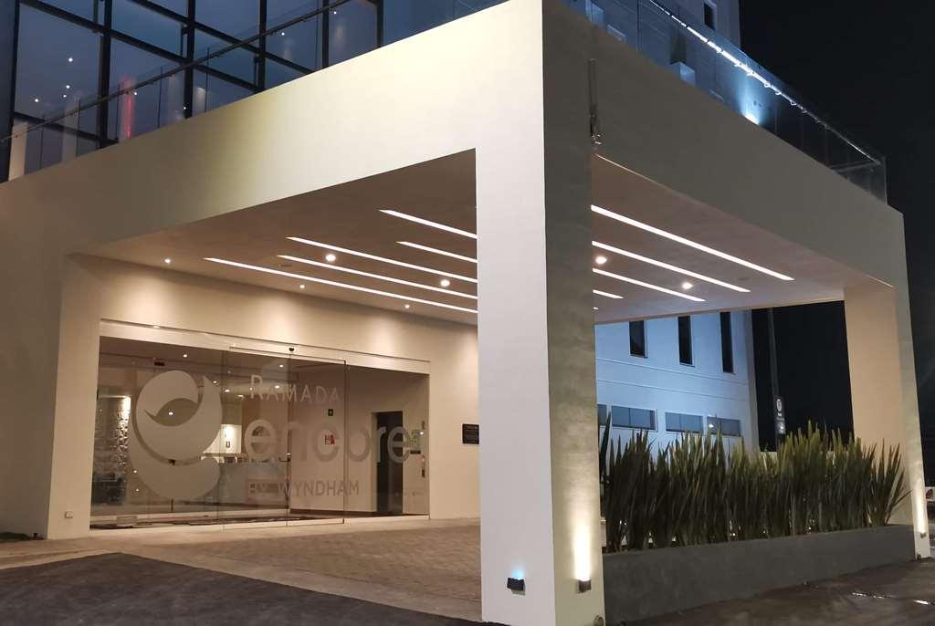 Ramada Encore By Wyndham Monterrey Apodaca Zona Aeropuerto Exterior photo